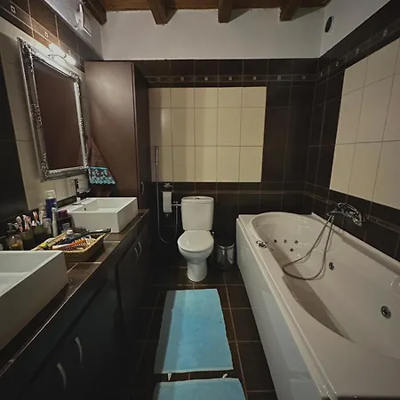 Mountain Kaimaktsalan Villa *