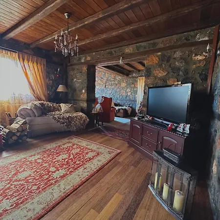 Mountain Kaimaktsalan Villa